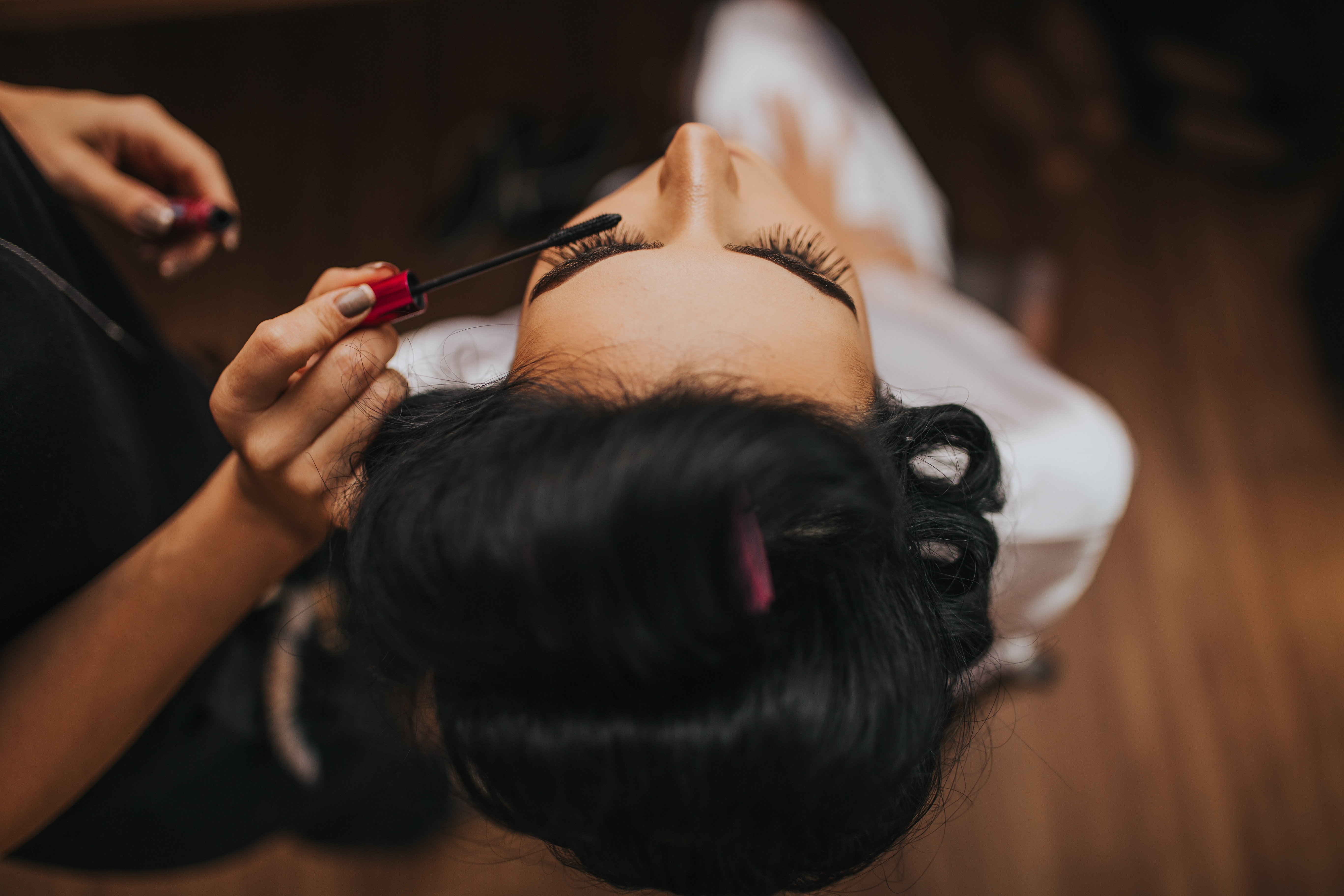 fernanda-prado-1364659-unsplash Give your lashes a boost