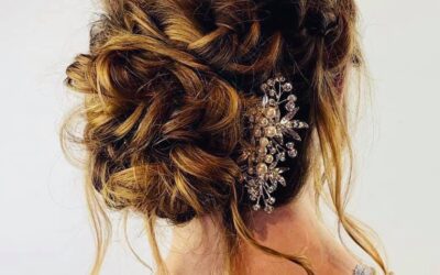 Fun Holiday Updos to Make Your Season Merry and Bright